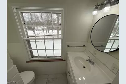 22350 S Woodland Road, Huber Heights, OH 44122 - Photo 14