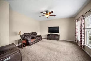 6935 Meadow Lakes Blvd, North Ridgeville, OH 44039 - Photo 4