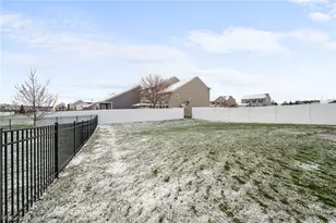 6935 Meadow Lakes Blvd, North Ridgeville, OH 44039 - Photo 46