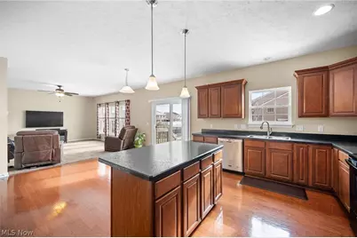 6935 Meadow Lakes Boulevard, North Ridgeville, OH 44039 - Photo 10