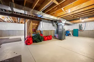 6935 Meadow Lakes Blvd, North Ridgeville, OH 44039 - Photo 40