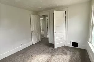 425 Spaulding St, Akron, OH 44310 - Photo 8