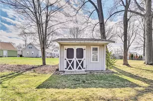 883 Bonnie Brae Ave NE, Warren, OH 44483 - Photo 34