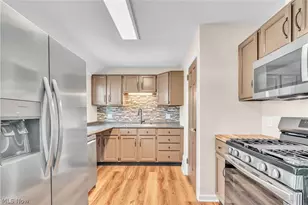 883 Bonnie Brae Ave NE, Warren, OH 44483 - Photo 4