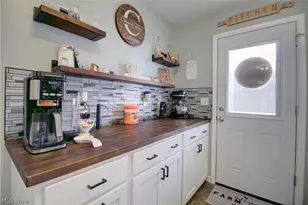 12123 National Dr, Grafton, OH 44044 - Photo 6