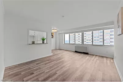 12520 Edgewater Drive #1504, Oakwood, OH 44107 - Photo 4