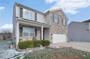 748 Loreto Ln, Columbus, OH 43004 - Photo 2