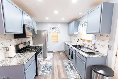 444 Sunshine Avenue, Youngstown, OH 44505 - Photo 22