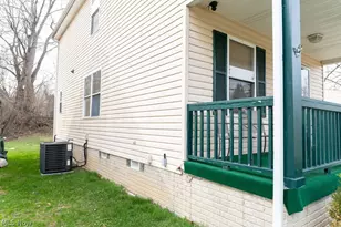 444 Sunshine Ave, Youngstown, OH 44505 - Photo 10