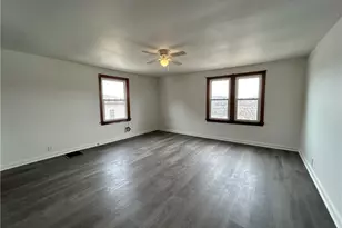 121 Parr Ave, Mingo Junction, OH 43938 - Photo 10