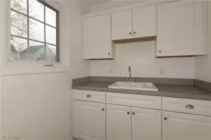 4437 Center St, Willoughby, OH 44094 - Photo 10