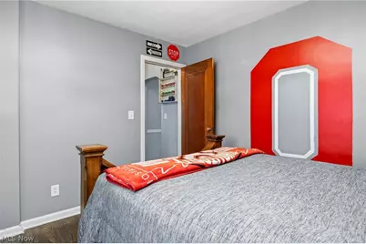 2427 Wadsworth Road, Norton, OH 44203 - Photo 18