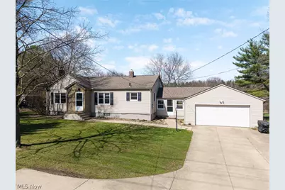 2427 Wadsworth Road, Norton, OH 44203 - Photo 1