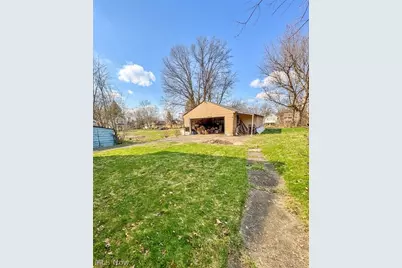 452 W Earle Avenue, Youngstown, OH 44511 - Photo 6