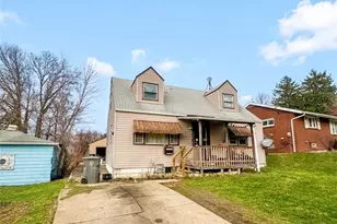 452 W Earle Ave, Youngstown, OH 44511 - Photo 2