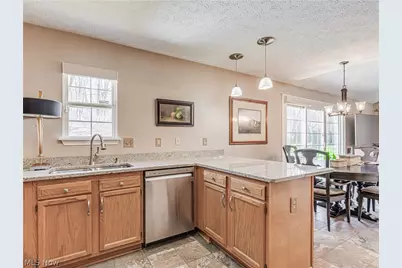 66 Falling Water Circle, Munroe Falls, OH 44262 - Photo 8