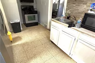 3309 E 137th St, Loveland, OH 44108 - Photo 2