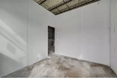 7809 Wade Park Avenue, Loveland, OH 44103 - Photo 10