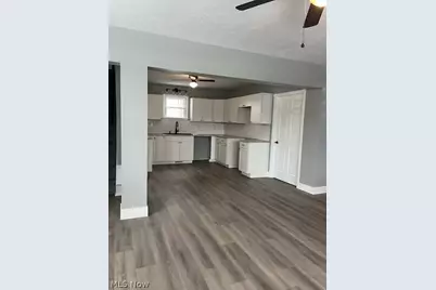 208 S 15th Street, Sebring, OH 44672 - Photo 6