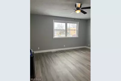 208 S 15th Street, Sebring, OH 44672 - Photo 14
