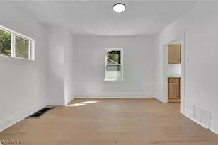 1584 Hampton Rd, Akron, OH 44305 - Photo 8