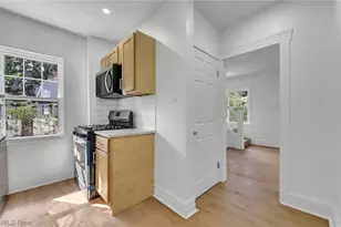 1584 Hampton Rd, Akron, OH 44305 - Photo 14