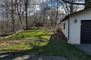 983 E 179th St, Loveland, OH 44119 - Photo 6