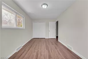 5498 Broad Blvd, North Ridgeville, OH 44039 - Photo 20