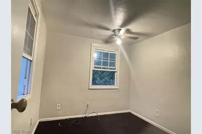 442 Clearview Drive #U9, Euclid, OH 44123 - Photo 6