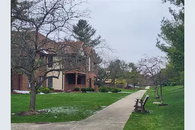 8615 Scenicview Drive, Grandview Heights, OH 44147 - Photo 2