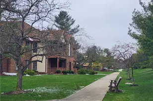 8615 Scenicview Dr, Grandview Heights, OH 44147 - Photo 2