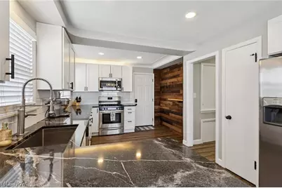 4284 Silsby Road, University Heights, OH 44118 - Photo 12