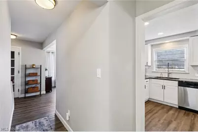 4284 Silsby Road, University Heights, OH 44118 - Photo 14