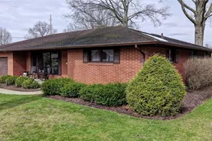 401 E 18th St, Dover, OH 44622 - Photo 2