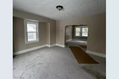 16902 Langly Avenue, Loveland, OH 44128 - Photo 8