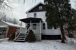 16902 Langly Ave, Loveland, OH 44128 - Photo 2