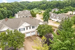 5200 Heather Field Cir, Parma, OH 44134 - Photo 2