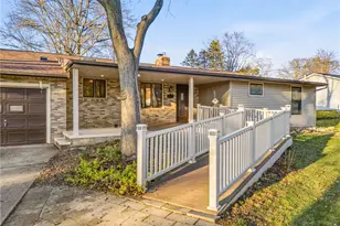 3595 Rolling Ridge Rd NE, Canton, OH 44721 - Photo 4