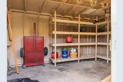 3595 Rolling Ridge Road NE, Canton, OH 44721 - Photo 28