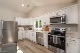 347 Ray Ave NE, New Philadelphia, OH 44663 - Photo 12