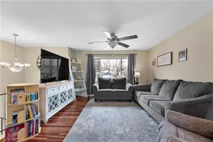 407 Ridgewood Dr, Eastlake, OH 44095 - Photo 4