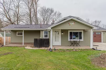 4841 Damon Avenue NW, Warren, OH 44483 - Photo 1