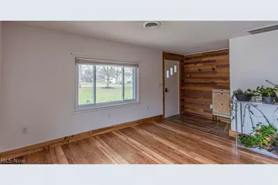 4841 Damon Avenue NW, Warren, OH 44483 - Photo 4