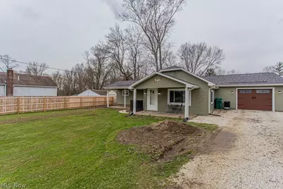 4841 Damon Avenue NW, Warren, OH 44483 - Photo 2