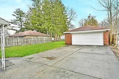 1153 Meadowbrook Avenue SE, Warren, OH 44484 - Photo 32