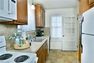 374 Meadowbrook Ave SE, Warren, OH 44483 - Photo 12