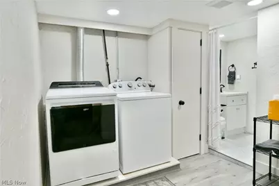 374 Meadowbrook Avenue SE, Warren, OH 44483 - Photo 28