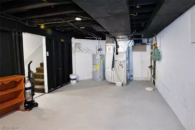 374 Meadowbrook Avenue SE, Warren, OH 44483 - Photo 32