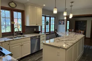 317 Verdant Ln, Canfield, OH 44406 - Photo 6