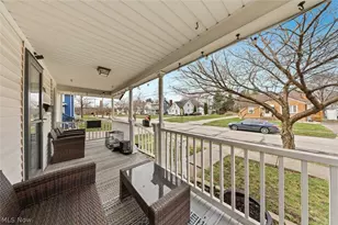 431 Myrtle St, Ravenna, OH 44266 - Photo 2